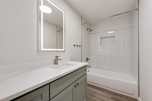 1000 S Mary Street, Arlington, TX 76010