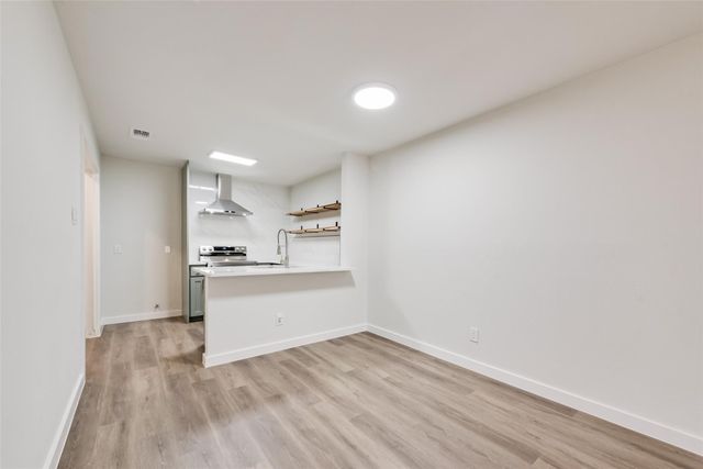 1000 S Mary Street, Arlington, TX 76010