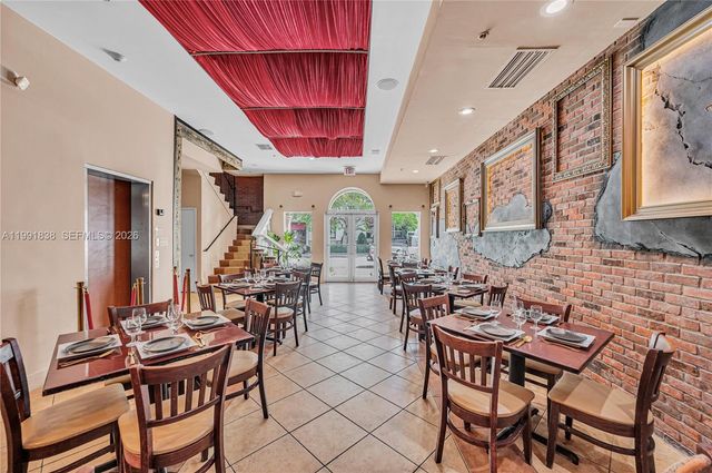 223 Valencia Ave, Coral Gables, FL 33134