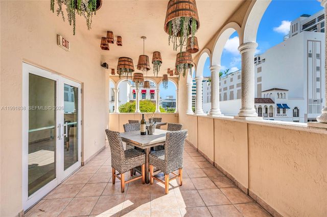 223 Valencia Ave, Coral Gables, FL 33134