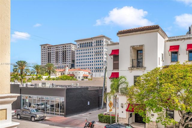 223 Valencia Ave, Coral Gables, FL 33134