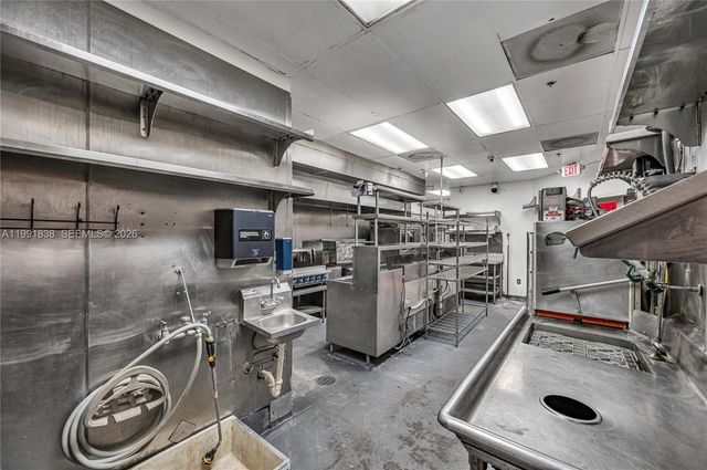 223 Valencia Ave, Coral Gables, FL 33134