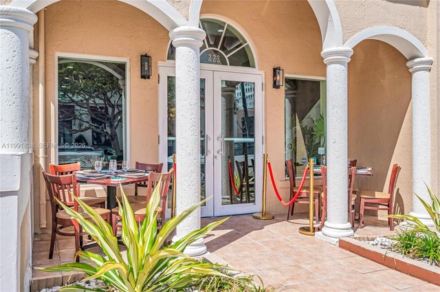 223 Valencia Ave, Coral Gables, FL 33134