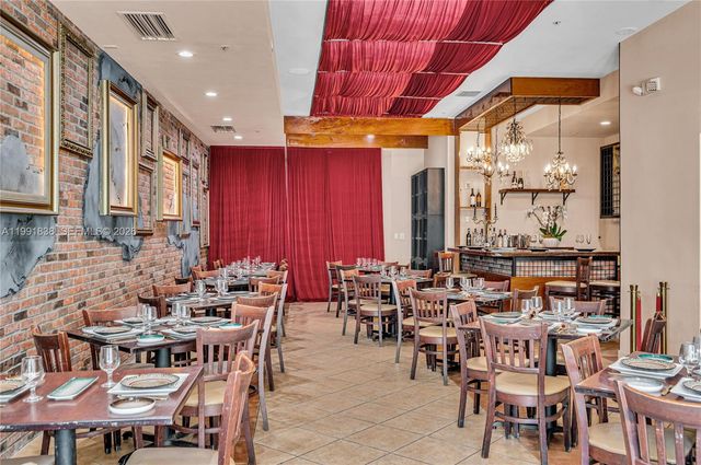 223 Valencia Ave, Coral Gables, FL 33134
