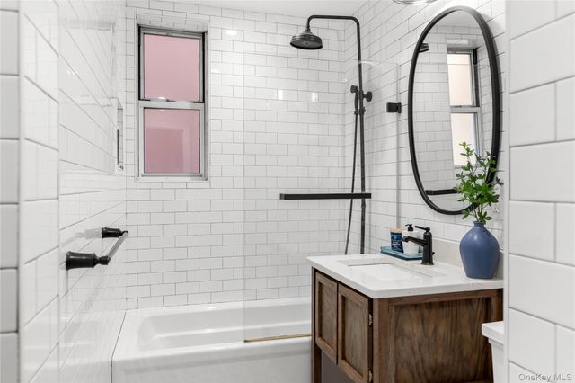 117-01 Park Lane S A1L, Kew Gardens, NY 11415