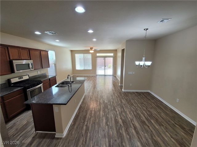 6945 Vista Knoll Road, Las Vegas, NV 89178