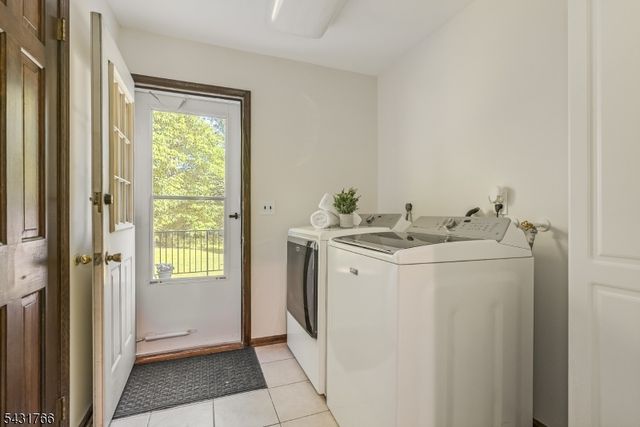 3 Little Brook Rd, Readington Twp., NJ 08889