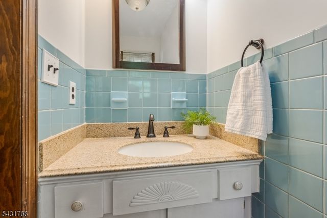 3 Little Brook Rd, Readington Twp., NJ 08889