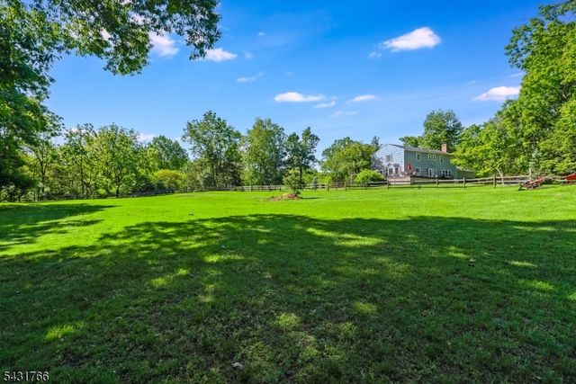 3 Little Brook Rd, Readington Twp., NJ 08889