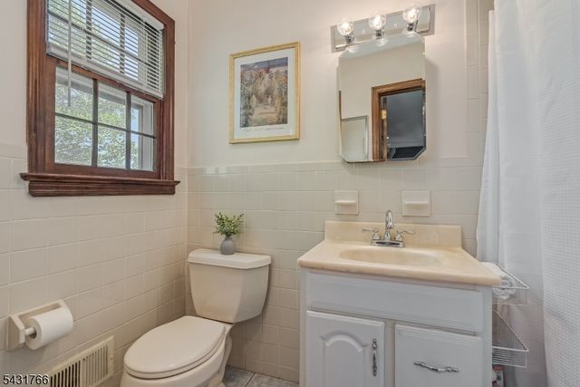 3 Little Brook Rd, Readington Twp., NJ 08889