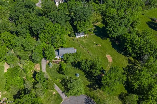 3 Little Brook Rd, Readington Twp., NJ 08889