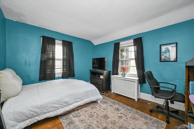 14-21 159th Street, Beechhurst, NY 11357