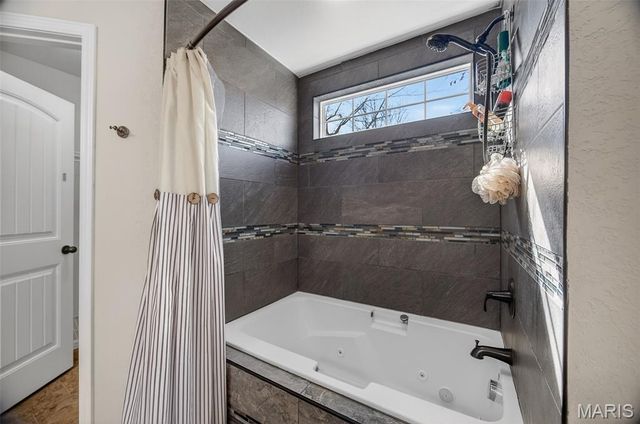 21068 Layla Road, Waynesville, MO 65583