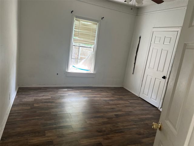 701 Olive Street, Cleburne, TX 76031