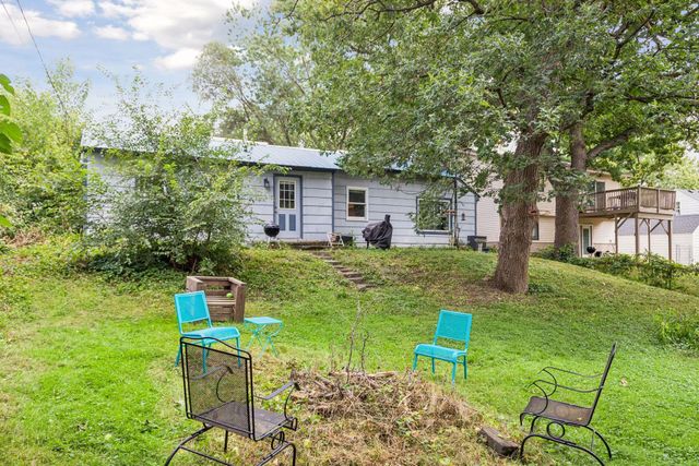 670 Goodwin Avenue N, Oakdale, MN 55128