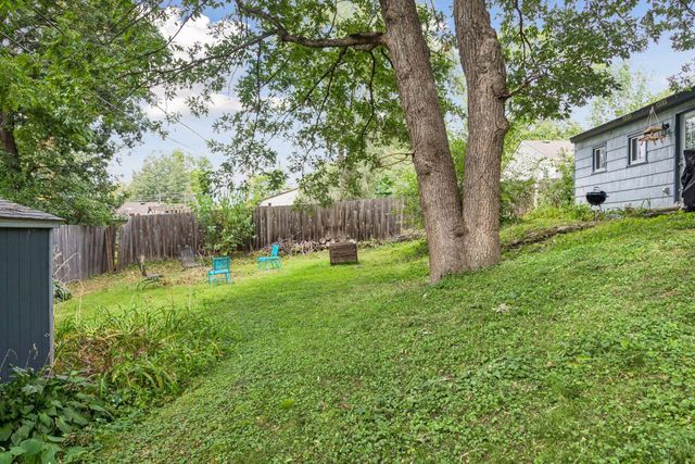 670 Goodwin Avenue N, Oakdale, MN 55128