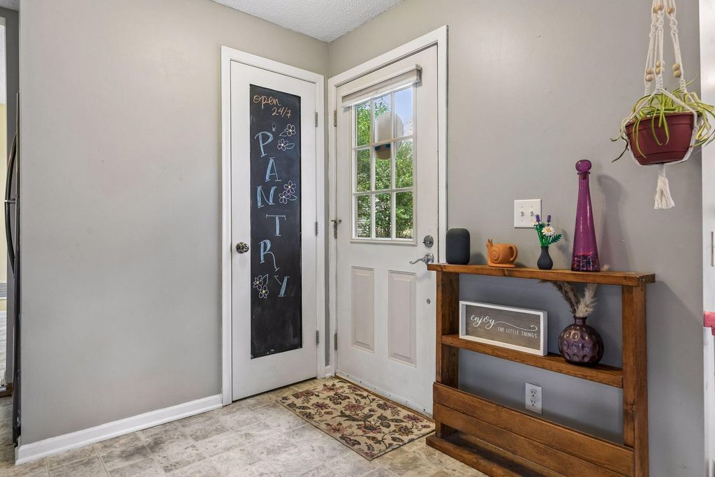 670 Goodwin Avenue N, Oakdale, MN 55128 — photo 3