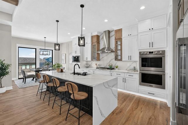 4123 Westgate Parkway, Clive, IA 50325