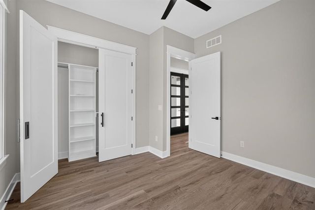 4123 Westgate Parkway, Clive, IA 50325