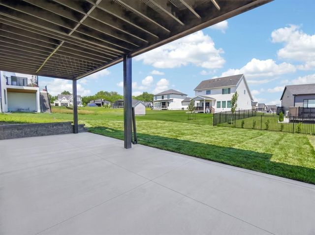 4123 Westgate Parkway, Clive, IA 50325