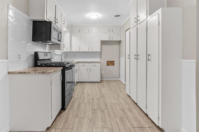 5229 Ira Street N, Haltom City, TX 76117