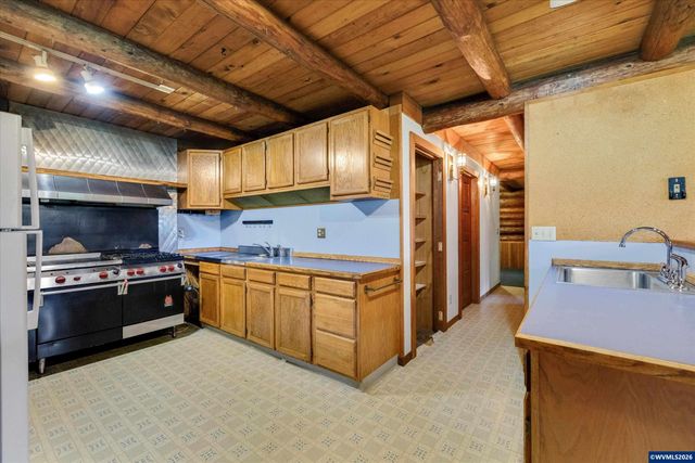 3805 Briar Knob Lp NE, Scotts Mills, OR 97375