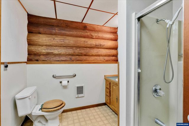 3805 Briar Knob Lp NE, Scotts Mills, OR 97375