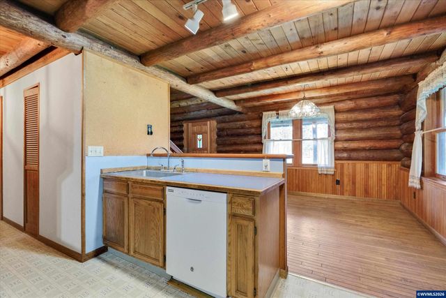 3805 Briar Knob Lp NE, Scotts Mills, OR 97375