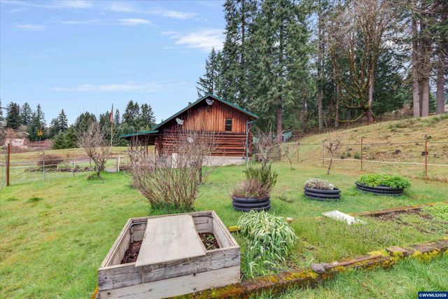3805 Briar Knob Lp NE, Scotts Mills, OR 97375