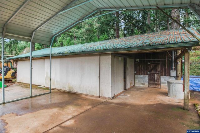 3805 Briar Knob Lp NE, Scotts Mills, OR 97375