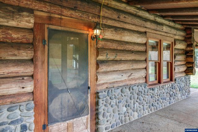 3805 Briar Knob Lp NE, Scotts Mills, OR 97375