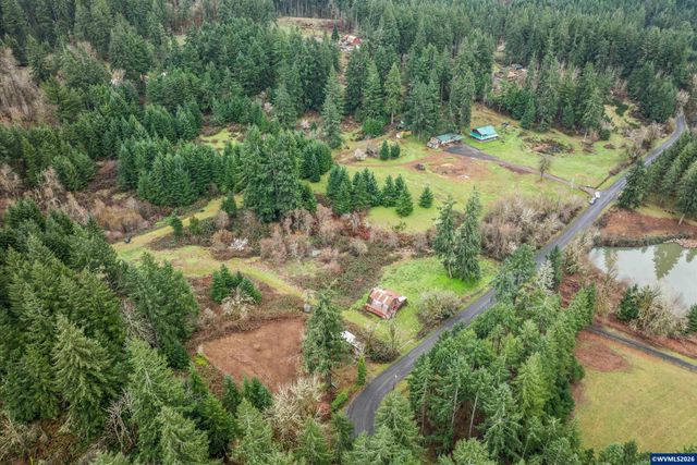 3805 Briar Knob Lp NE, Scotts Mills, OR 97375