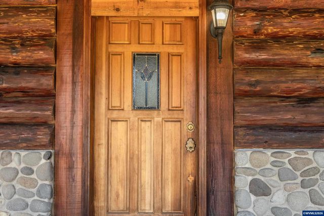 3805 Briar Knob Lp NE, Scotts Mills, OR 97375