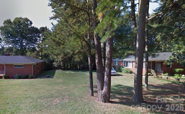 1815 Madison Avenue, Charlotte, NC 28216