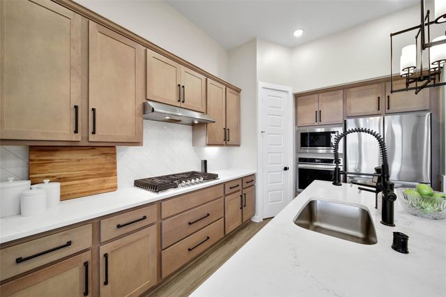 2554 Forbidden Fig Row, Manvel, TX 77578