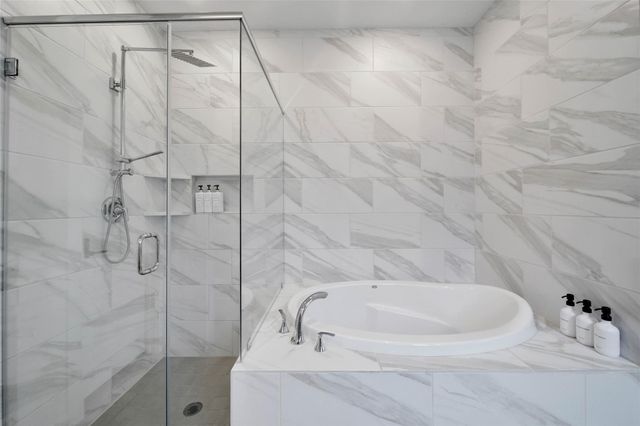 2554 Forbidden Fig Row, Manvel, TX 77578