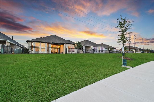 2554 Forbidden Fig Row, Manvel, TX 77578