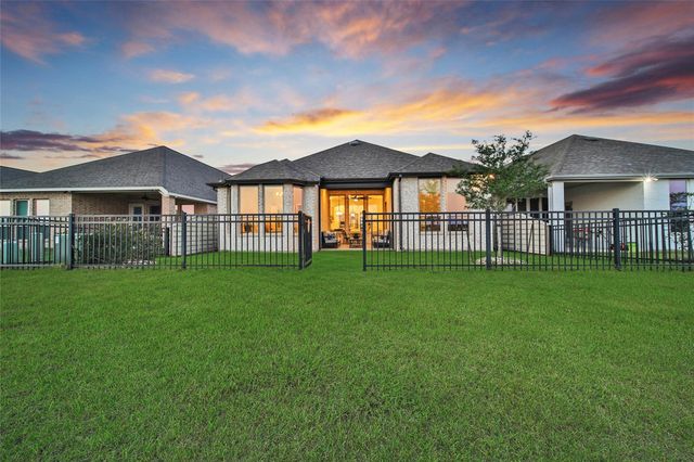 2554 Forbidden Fig Row, Manvel, TX 77578