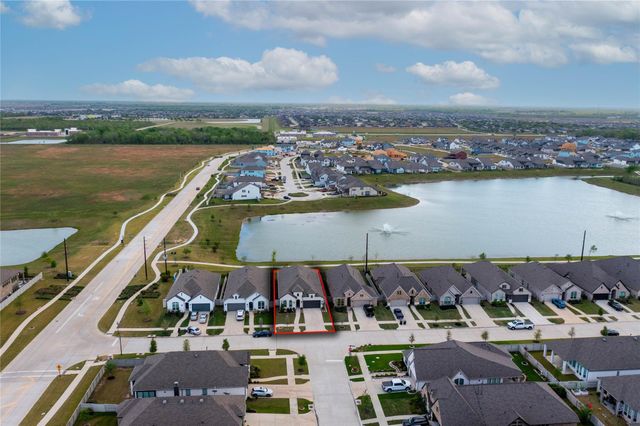 2554 Forbidden Fig Row, Manvel, TX 77578