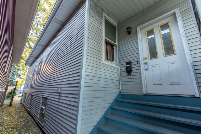 1133 S Ridgeland Avenue, Oak Park, IL 60304