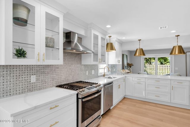 487 Branch Avenue, Little Silver, NJ 07739