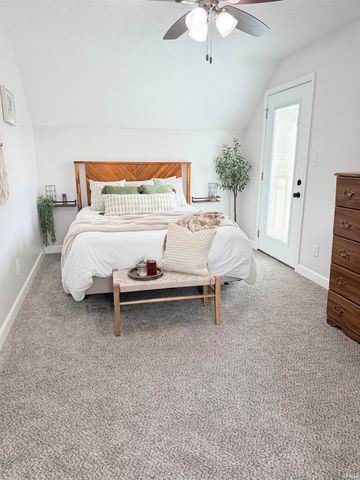 2164 S 1200 E, Oakland City, IN 47660