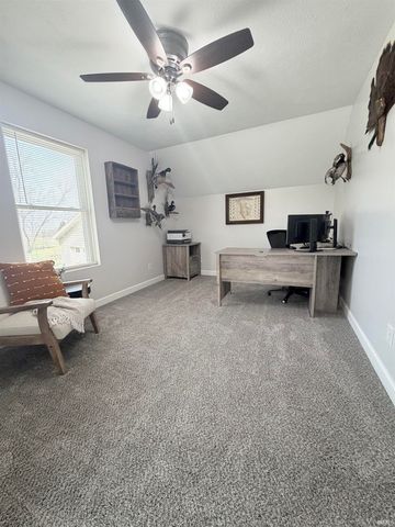 2164 S 1200 E, Oakland City, IN 47660