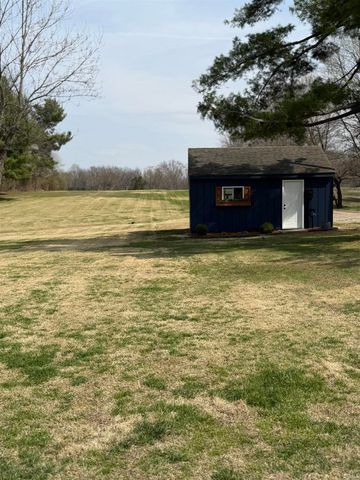 2164 S 1200 E, Oakland City, IN 47660