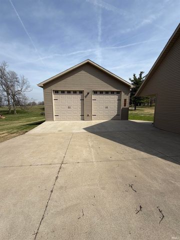 2164 S 1200 E, Oakland City, IN 47660