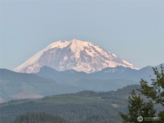 27435 SE 402nd Street, Enumclaw, WA 98022