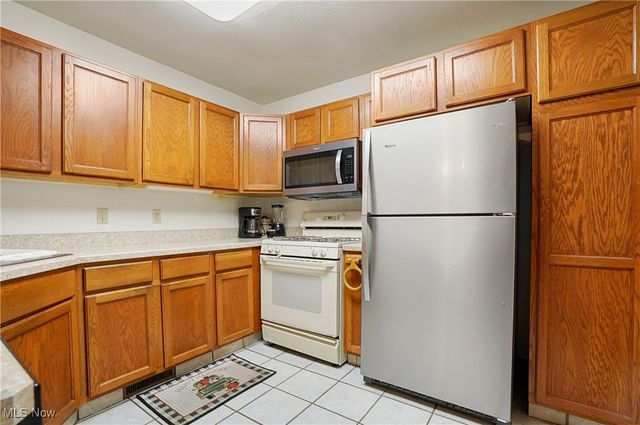 6695 Clingan Road 10, Poland, OH 44514