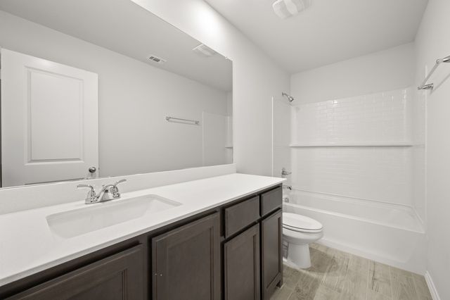 2833 Hay Lane, Midlothian, TX 76065