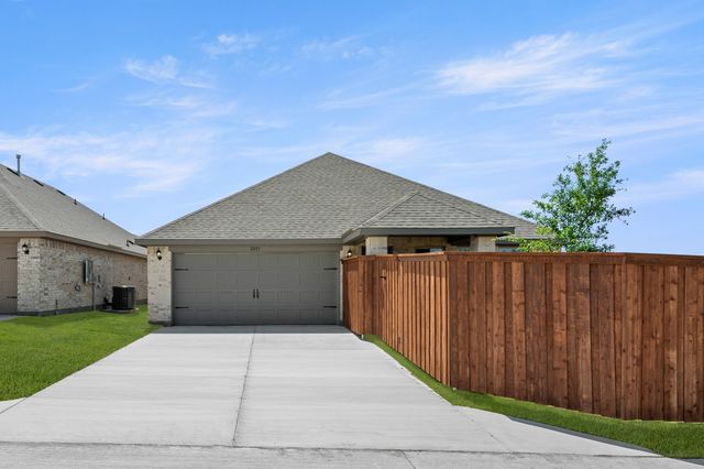 2833 Hay Lane, Midlothian, TX 76065