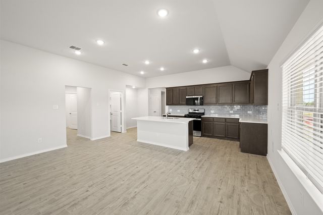2833 Hay Lane, Midlothian, TX 76065